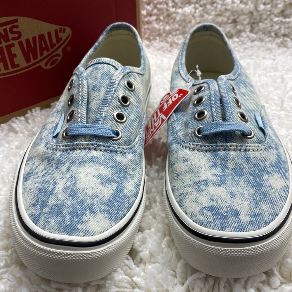 VANS AUTHENTIC BRAND NEW - Picture 7 of 8